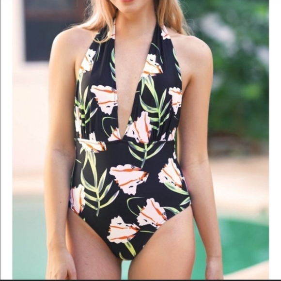 Cupshe Other - NEW! Cupshe Floral one piece swimsuit